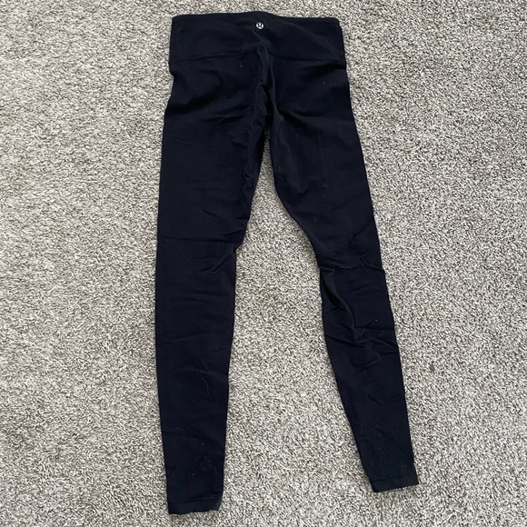 Lululemon black leggings - Picture 2 of 3